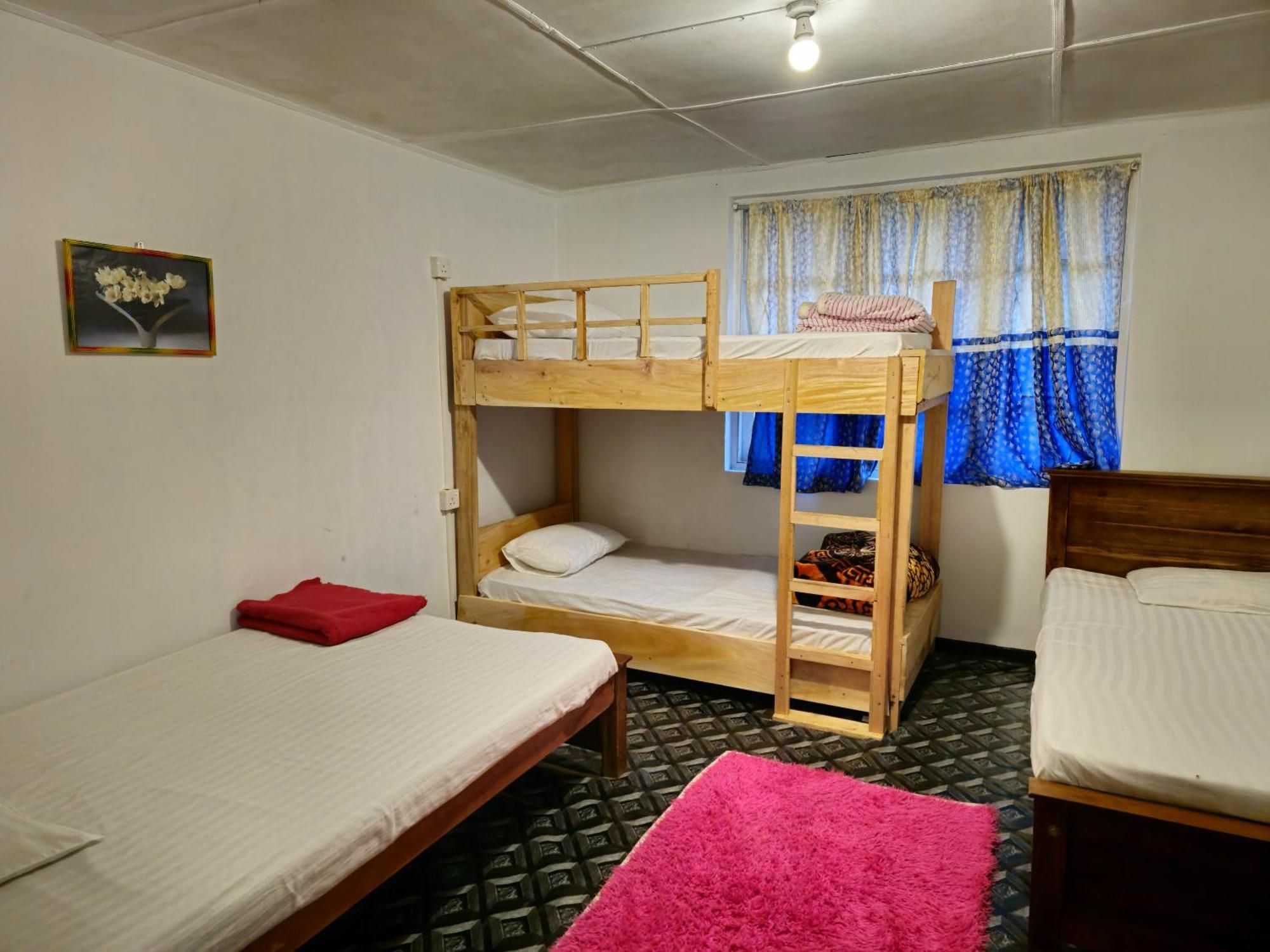 Хостел Haven Backpackers Нувара-Элия Экстерьер фото