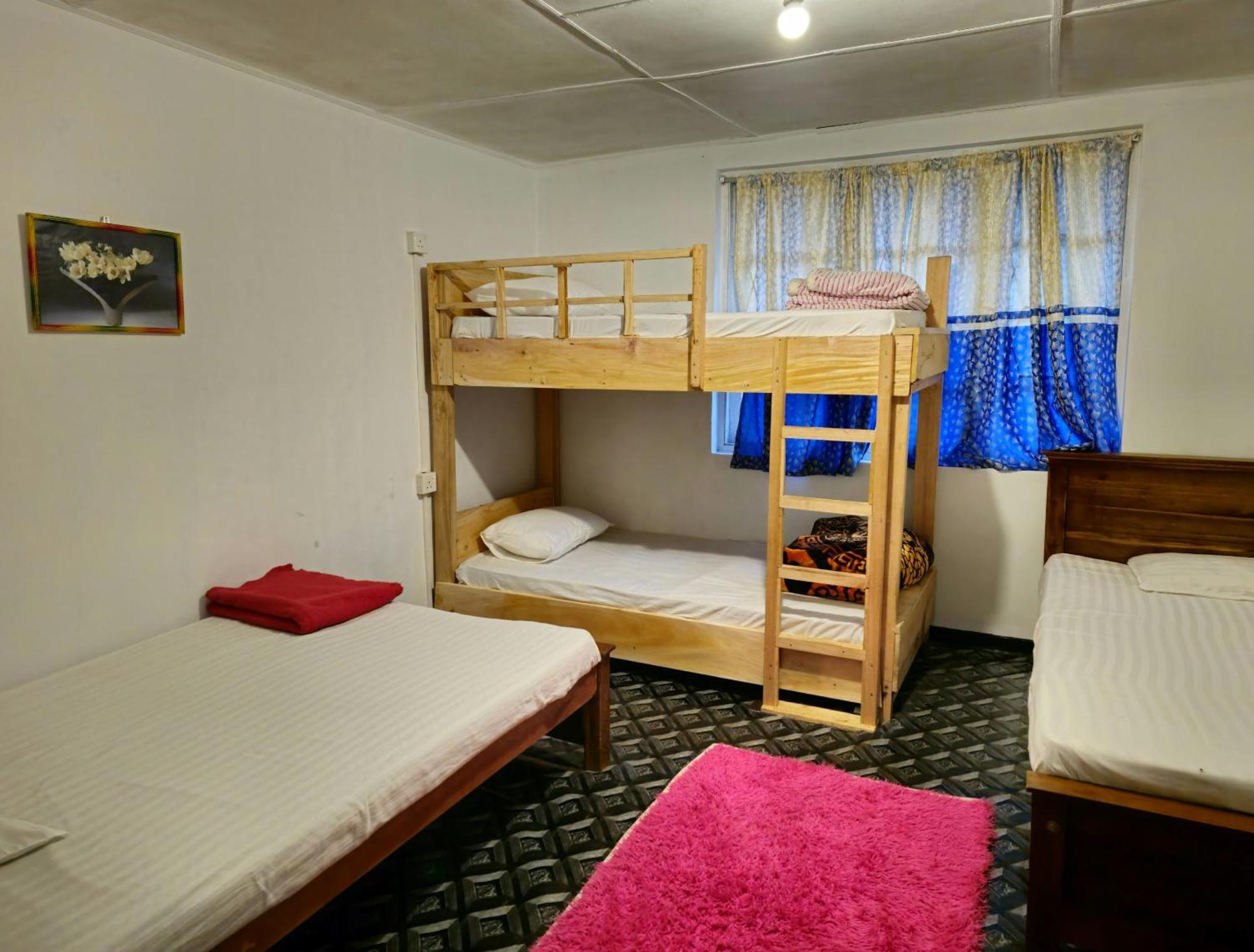 Хостел Haven Backpackers Нувара-Элия Экстерьер фото